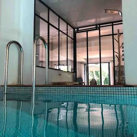 Villa Piscine Interieure Chauffee Centre *